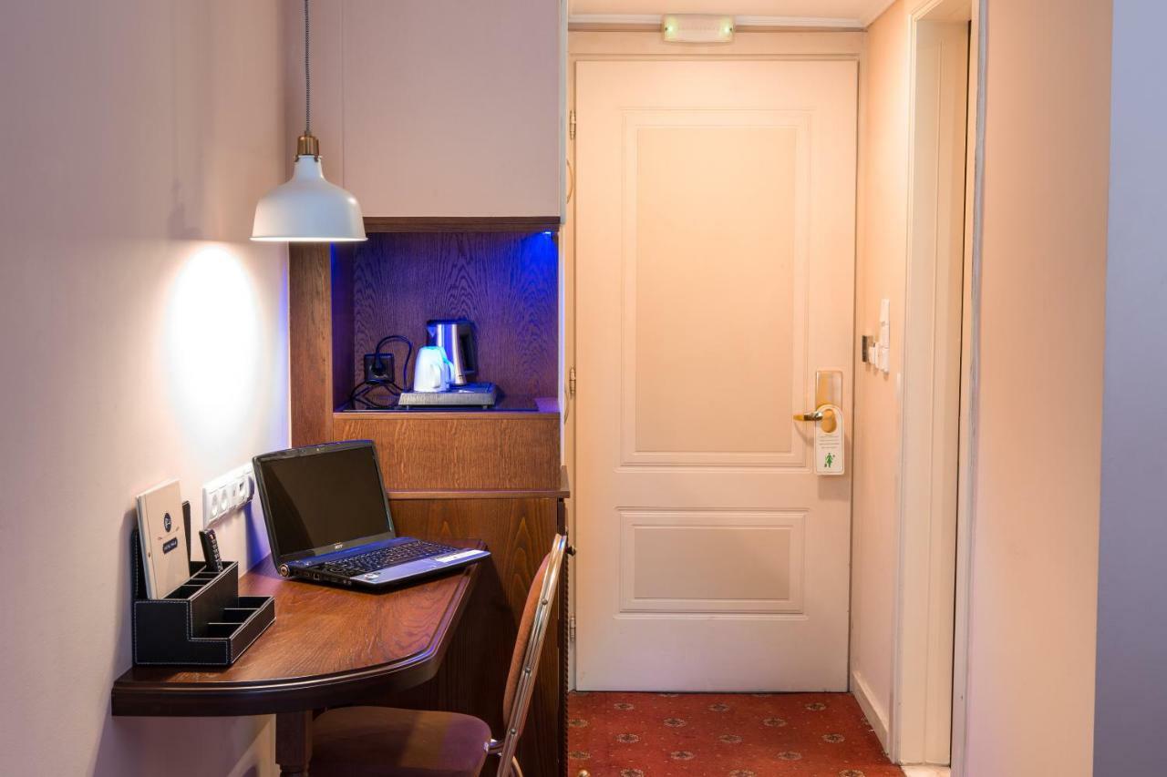 Hotel Pella Janicá Kültér fotó