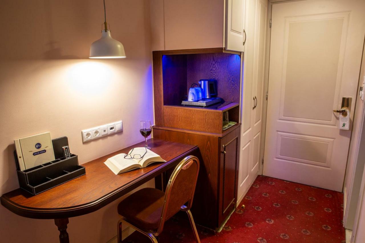 Hotel Pella Janicá Kültér fotó