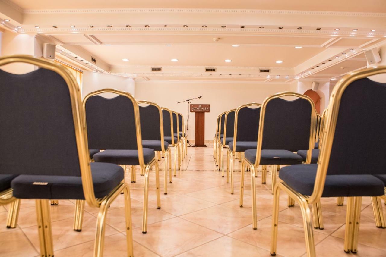 Hotel Pella Janicá Kültér fotó